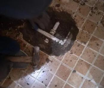 安庆市卫生间漏水维修公司为您分享下卫生间渗水如何处理及注意事项