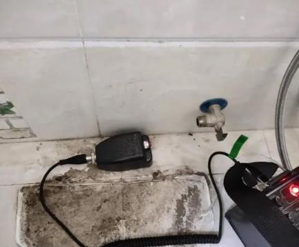 安庆市屋顶漏水维修公司分享下卫生间漏水的危害及解决方法